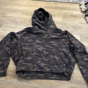 Women’s athleta sweatshirt